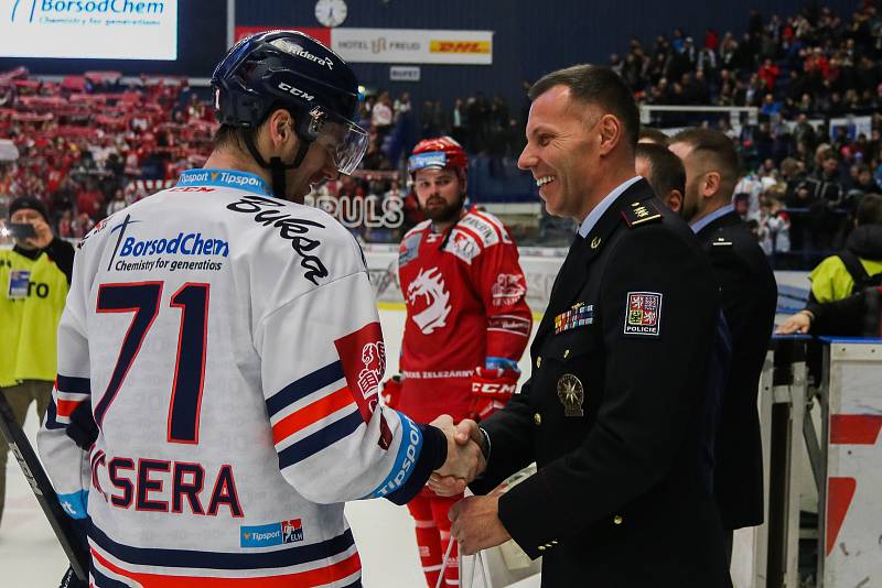 Utkání 34. kola hokejové extraligy: HC Vítkovice Ridera - HC Oceláři Třinec, 12. ledna 2019 v Ostravě. Na snímku (zleva) Lukáš Kucsera.