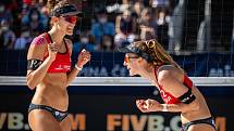 J&T Banka Ostrava Beach Open, 4. června 2021 v Ostravě. Tanja Hüberli (SUI) a Nina Betschart (SUI).