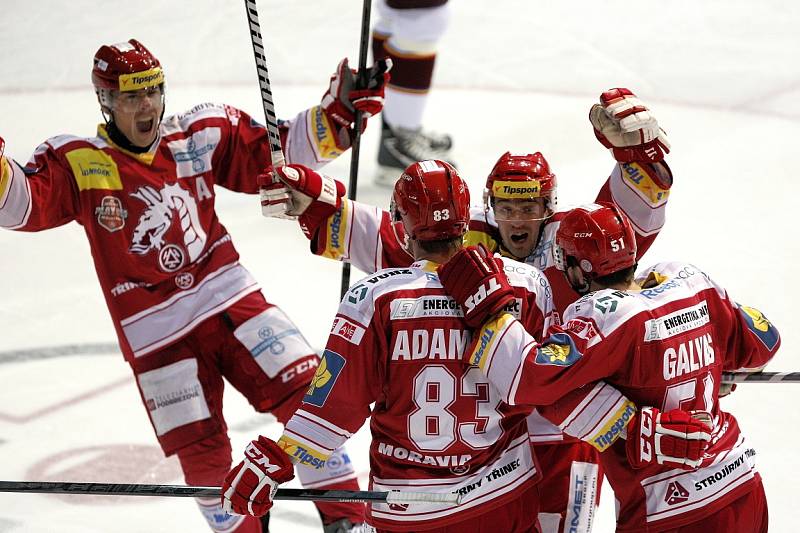 Čtvrtfinále play off hokejové extraligy Třinec - Sparta