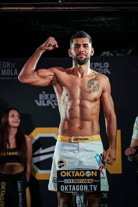 Oficiální vážení před turnajem MMA Oktagon 29 v Brně.