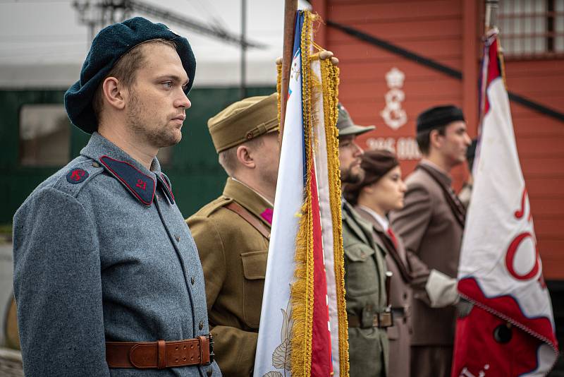 Replika vojenského vlaku, s nímž jeli českoslovenští legionáři v letech 1918-1920 po Transsibiřské magistrále do Vladivostoku, nádraží Ostrava-Svinov, 30. září 2021.