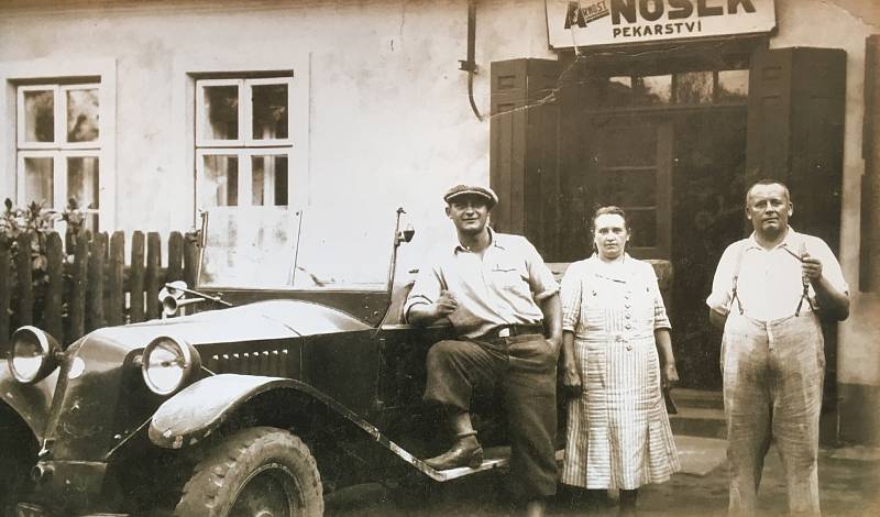 Jedním z nejznámějších podniků v Hrabové bylo v první polovině minulého století Pekařství Nosek. Pojmenováno bylo po jeho majiteli Arnoštu Noskovi.