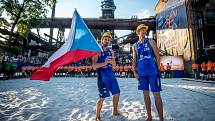 FIVB Světové série v plážovém volejbalu J&T Banka Ostrava Beach Open, 2. června 2019 v Ostravě. Finále muži, (1) Ondrej Perusic a (2) David Schweiner.