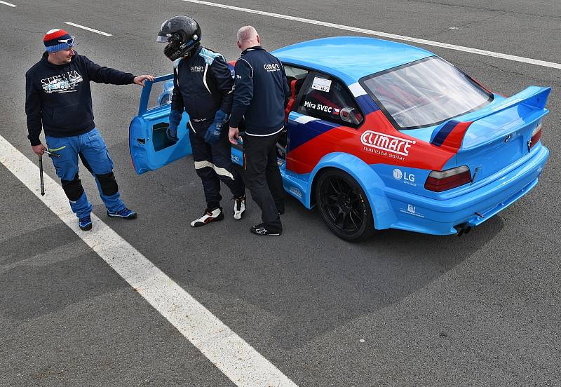 Ostrava – Úspěšný shakedown, čili krátký test před novou sezonou, má za sebou ostravský tým Climart Racing.