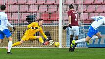 Fotbalisté Baníku Ostrava prohráli středeční osmifinále MOL Cupu na Spartě 0:1.