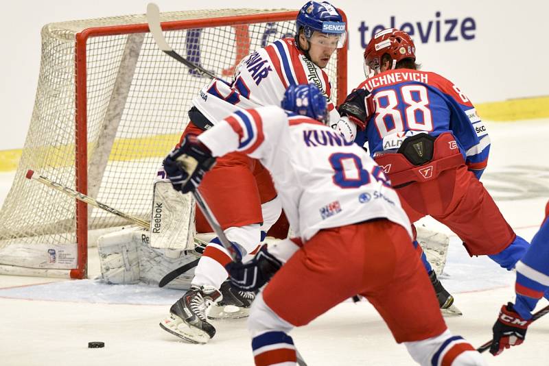 Fanoušci v Ostravě tleskali, byť čeští hokejisté prohráli s Ruskem v druhém z dvojice utkání Euro Hockey Tour 2:4. Ve vzájemných duelech se sbornou si připsali po pěti úspěších za sebou první prohru. 