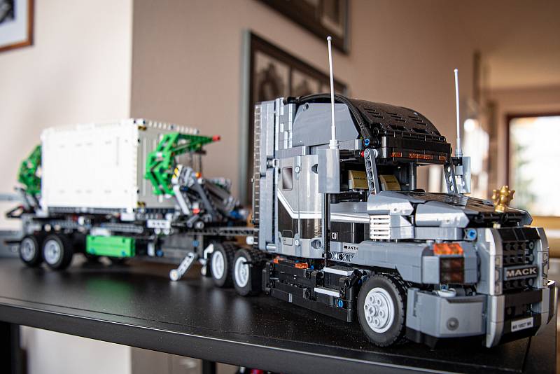 Sběratel má modely LEGO Technic, 30. března 2021 v Ostravě.