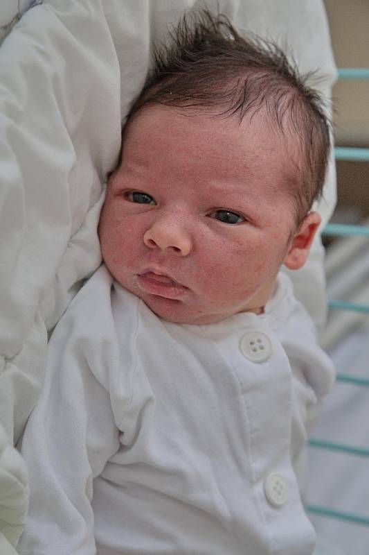 Eliáš Kampf, Karviná, narozen 17. května 2022 v Karviné, míra 50 cm, váha 3400 g. Foto: Marek Běhan
