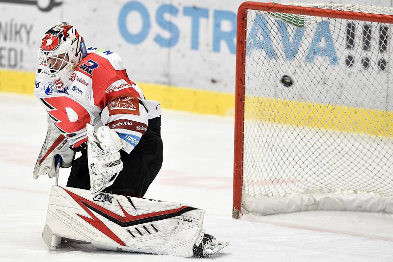 Utkání 50. kola hokejové extraligy: HC Vítkovice Ridera - HC Dynamo Pardubice, 2. března 2021 v Ostravě. brankář Pardubic Milan Klouček.