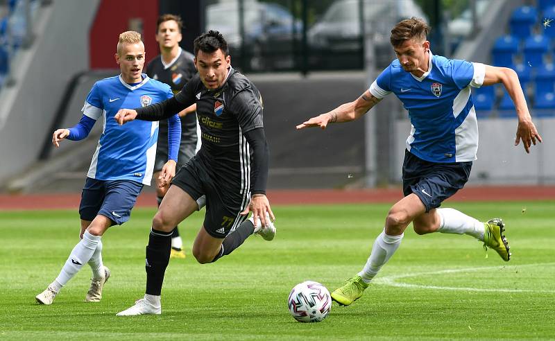 Baník Ostrava - MFK Vítkovice 2:0. Tréninkový zápas na Městském stadionu ve Vítkovicích. Foto: Petr Kotala