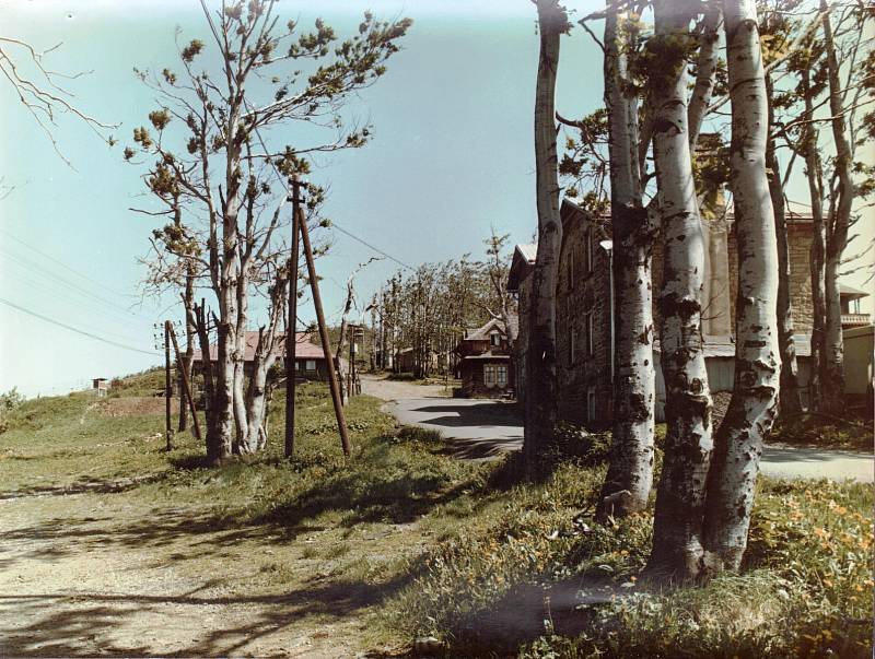 Horní stanice lanovky z Trojanovic na Pustevny v roce 1980.