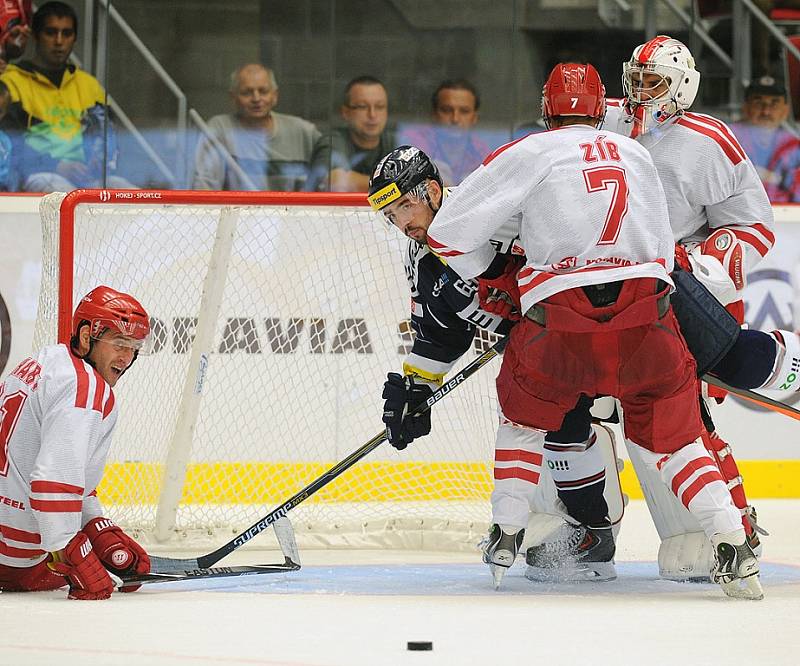 Steel Cup: Oceláři Třinec – Vítkovice 2:3