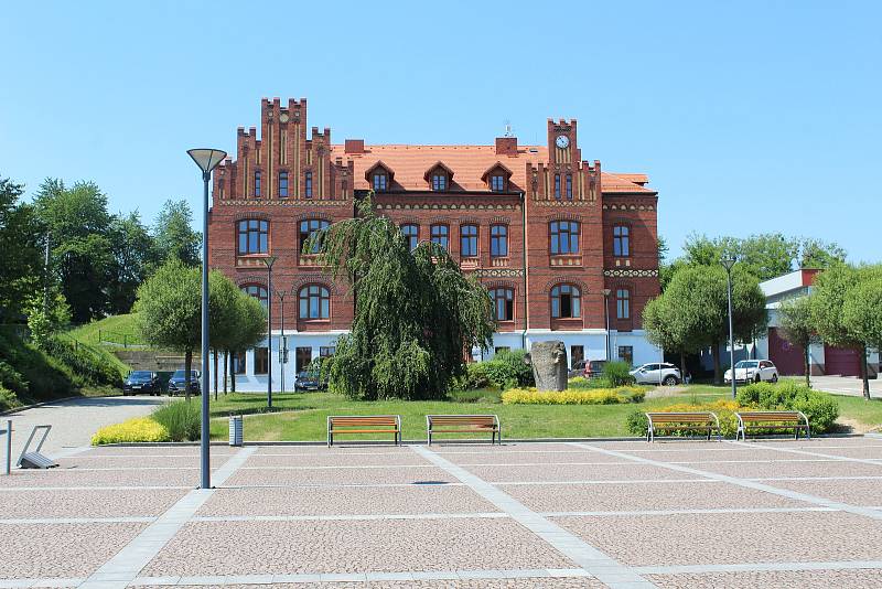 Základní škola v Petřkovicích.