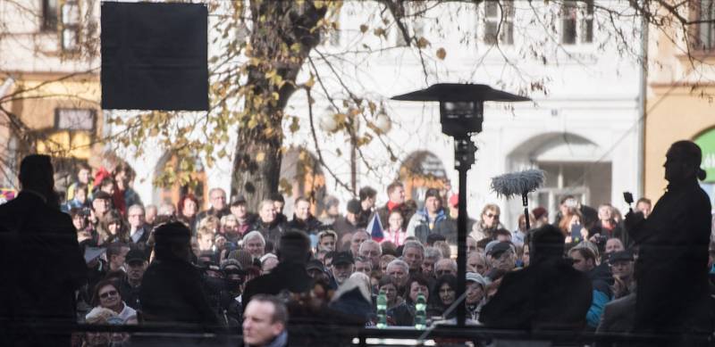 Třetí a poslední den návštěvy Moravskoslezského kraje prezident republiky Miloš Zeman zakončil ve Frenštátě pod Radhoštěm.