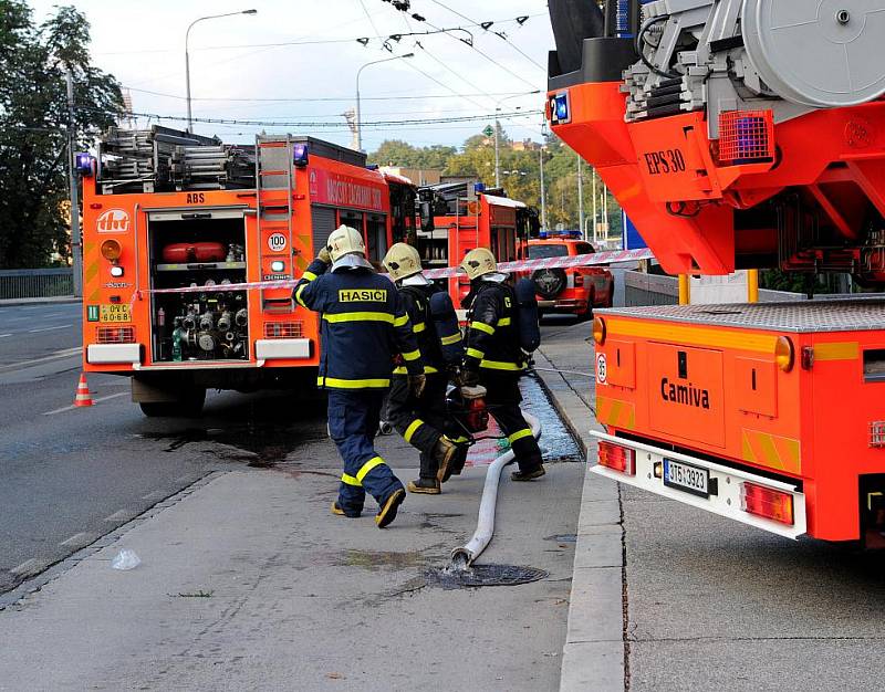 Požár kancelářského objektu na Českobratrské ulici v centru Ostravy
