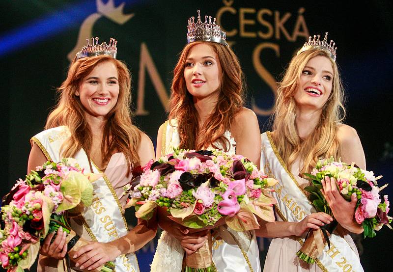 Vyhlášení české Miss 2018 v Gongu.Vítězky České Miss - zleva druhá Jana Šišková, první Lea Šteflíčková, a třetí Tereza Křivánková