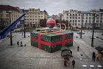 Vánoční výzdoba na Prokešově náměstí v Ostravě, 24. listopadu 2021.