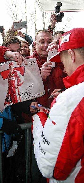 Pilot F1 Kimi Räikkönen potěšil své fanoušky v Ostravě.