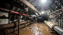 V podzemí bývalého ostravského Dolu Jeremenko byla spuštěna vodní elektrárna. Provoz zahájil ministr průmyslu a obchodu Jan Mládek, červenec 2015..