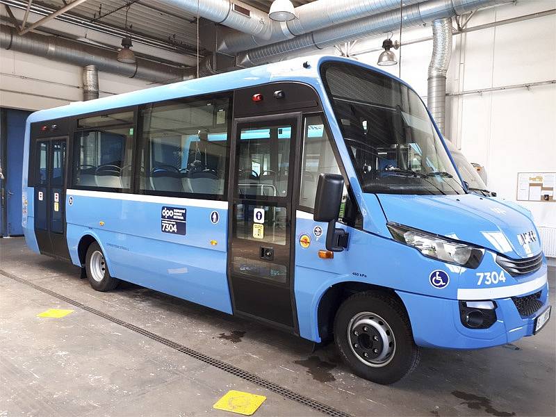 Elektrominibus Rošero - P First FCLLI 80 EL upravený pro Dopravní podnik Ostrava.