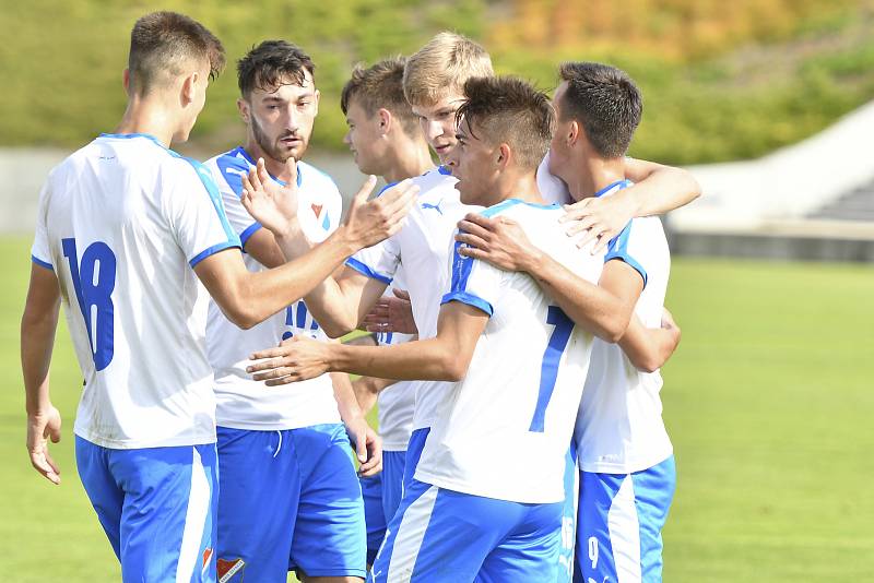 Fotbalisté Baníku Ostrava B mají důvod k radosti. Vedou MSFL.