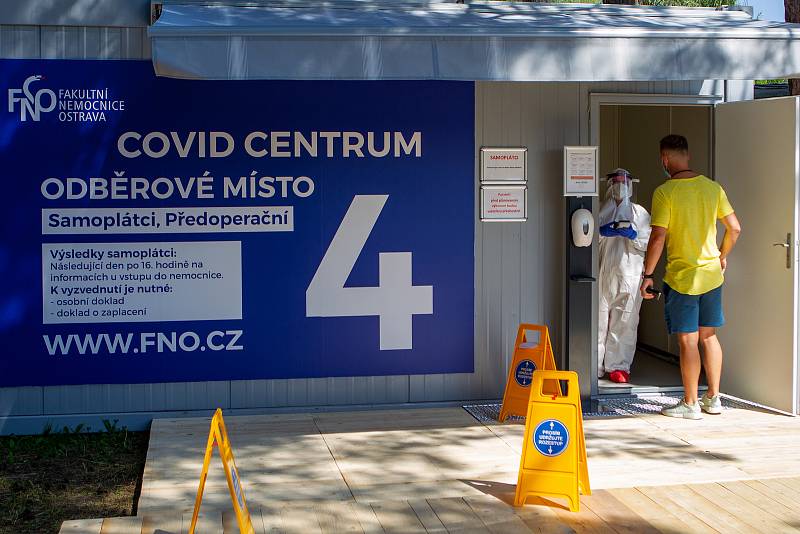 Slavnostní otevření covid centra ve Fakultní nemocnici Ostrava, 12. srpna 2020.