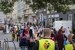 Ostravský majáles 2018 odstartoval v pátek krátce po poledni v Husově sadu, průvodem studentů v maskách, který se z centra Ostravy vydal do Dolní oblasti Vítkovic.