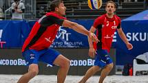 Turnaj Světového okruhu v plážovém volejbalu, 30. května 2019 v Ostravě. Na snímku Ondřej Perušič a David Schweiner.