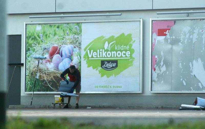 KŘÍŽEM krážem ostravskými ulicemi a obvody o Velikonočním pondělí.