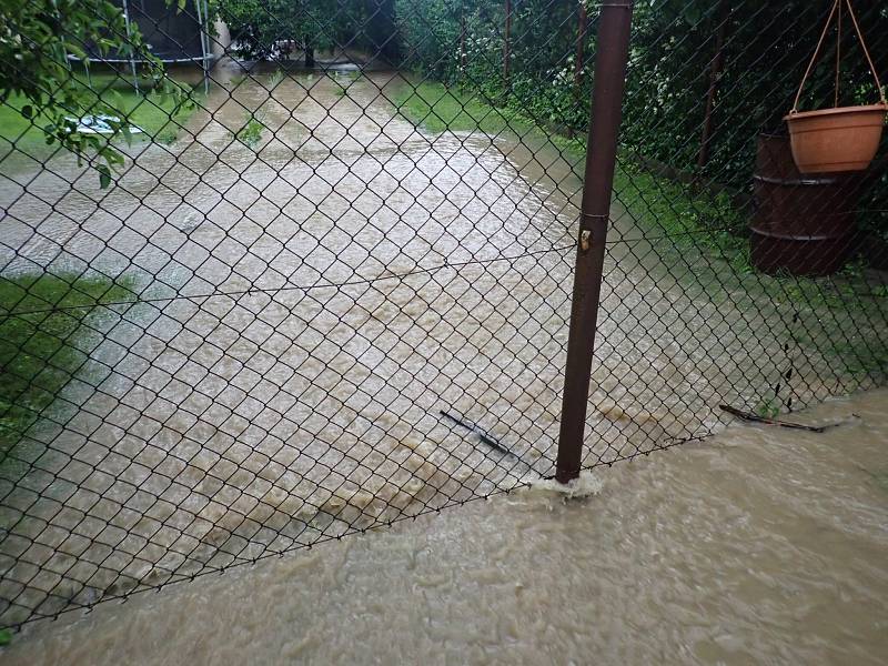 Důsledek přívalových deštů v Nové Bělé, čtvrtek 18. června.