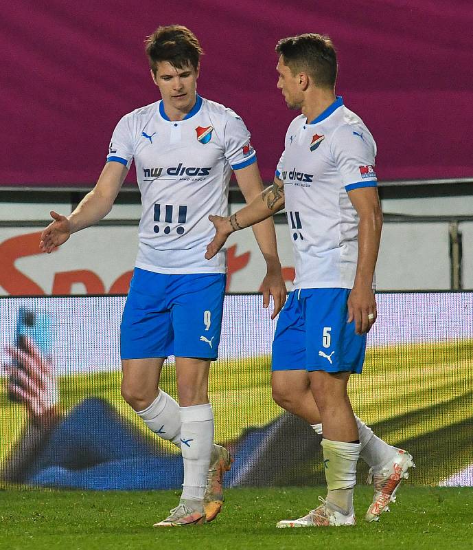 Fotbalisté Baníku Ostrava hráli na Letné proti Spartě (31. kolo FORTUNA LIGY, 9. května 2021).