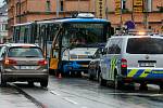 Nehoda autobusu s tramvaji ve Vítkovicích.