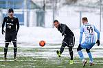 První přípravný zápas Tipsport ligy: Baník Ostrava - 1.SK Prostějov, 8. ledna 2019 v Orlové. Na snímku (zleva) Arťom Mešaninov z Baníku Ostrava, Denis Granečný z Baníku Ostrava a David Píchal z Prostějova.