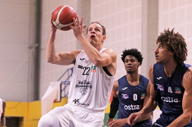 Basketbalisté NH Ostrava prohráli osmifinále Českého poháru v Olomoucku 79:85.