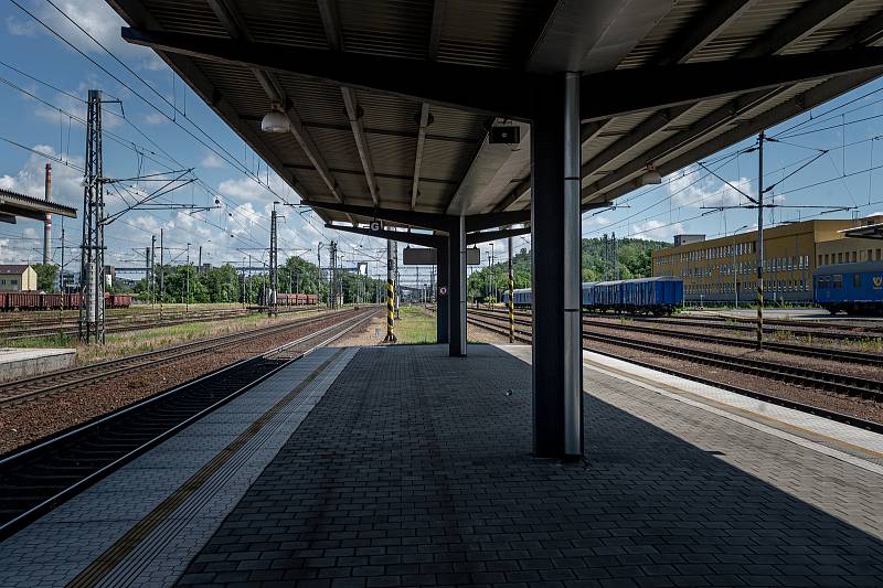 Takto vypadá dnes ostravské vlakové nádraží, kde se točila scéna s příjezdem lékařky do Ostravy.