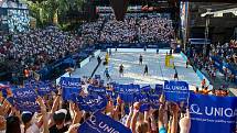 Finále muži: ČR - Norsko. FIVB Světové série v plážovém volejbalu J&T Banka Ostrava Beach Open, 2. června 2019 v Ostravě. Na snímku fanoušci.