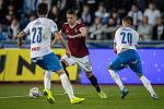 Utkání 13. kola první fotbalové ligy: Baník Ostrava - Sparta Praha, 31. října 2021 v Ostravě. (zleva) Jaroslav Svozil z Ostravy, Adam Hložek ze Sparty a Jakub Pokorný z Ostravy.