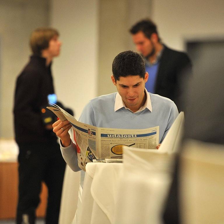 Pracovní snídani s významnými podnikateli tohoto regionu pořádal Deník v aule Gong v Dolních Vítkovicích v rámci projektu Pomozme lidem, pomozme kraji!