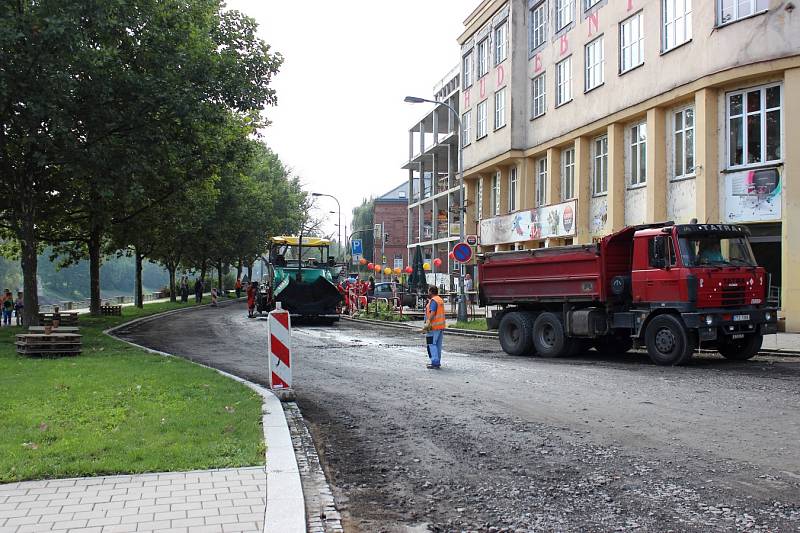 Skelet na Havlíčkově nábřeží italská společnost v této chvíli dostavovat nehodlá. Už nějaký čas se jedná se o prodeji… 