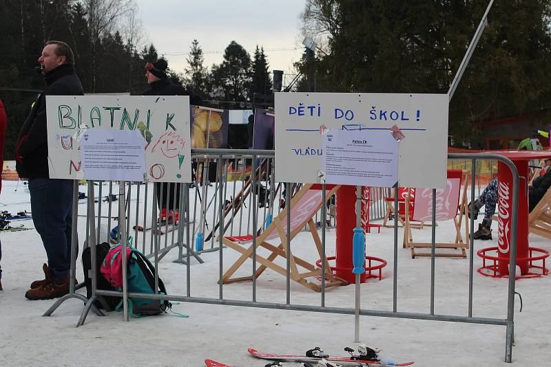 Lyžování na Vaňkově kopci s iniciativou Chcípl PES 3. února 2021