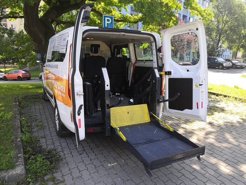 Přepravní služba ALDIO vozí handicapované tam, kam potřebují.
