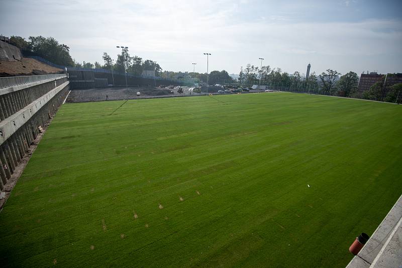 Stadion Bazaly těsně před dokončením, 7. října 2019 v Ostravě.