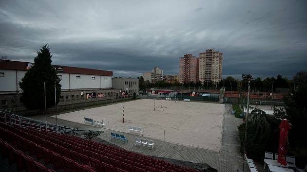 Sportovní areál Tělovýchovné jednoty Ostrava ve Varenské ulici.