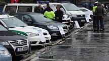 Zájemci o jízdu na vodě si mohli vyzkoušet na nejmodernějším trenažéru a na vlastní kůži poznat chovaní svého vozu na vodě. Největší zájem návštěvníků tohoto areálu byla ukázka hasičů při vyprošťování zraněných osob po nehodě.