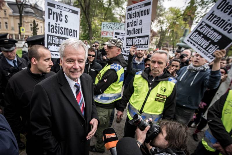 Ostravští policisté měli v sobotu pohotovost. Důvodem byly tři demonstrace a shromáždění, které se ve stejný čas konaly v centru Ostravy.