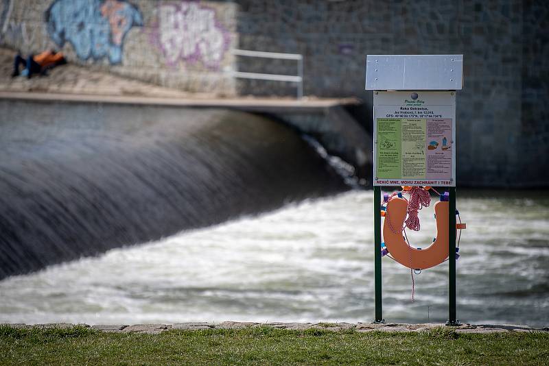 Cyklostezka okolo Ostravice, 10. dubna 2021 ve Vratimově.