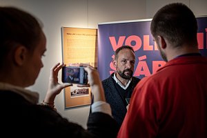Povolební koalice: V Ostravě a Plzni je hotovo. Spolu v Praze pobouřili Piráti