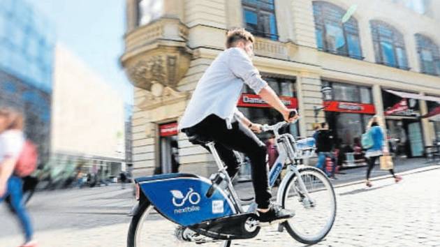 Sdílená kola v Ostravě budou letos modro-stříbrná. Až 600 jich v létě do města nasadí společnost nextbike.