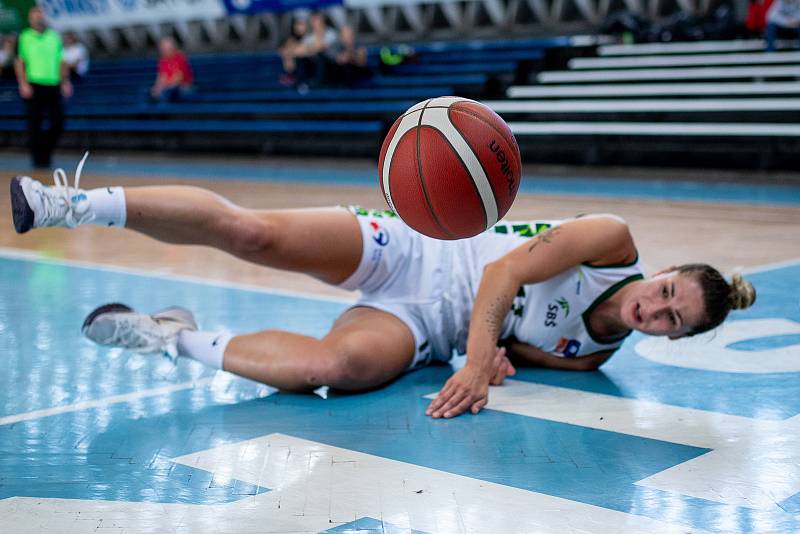 První herní prověrkou před novým ročníkem ligy byl pro basketbalistky SBŠ Ostrava domácí Memoriál Jiřího Jurdy. Obsadily v něm 2. místo.