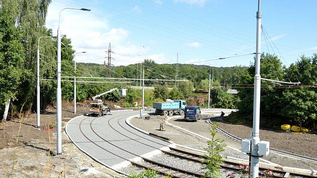 Smyčka tramvají na Hlučínské ulici v lokalitě Černého potoka v Ostravě - Přívoze. Foto:23.8.2020